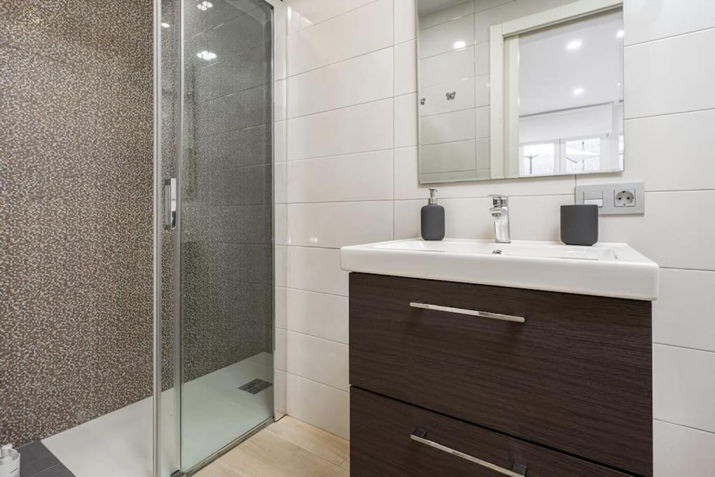 Apartamento El Patio De Schulz Gijón Exterior foto