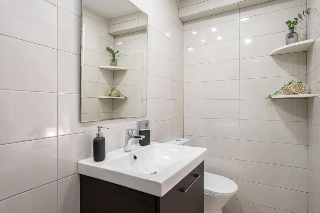 Apartamento El Patio De Schulz Gijón Exterior foto